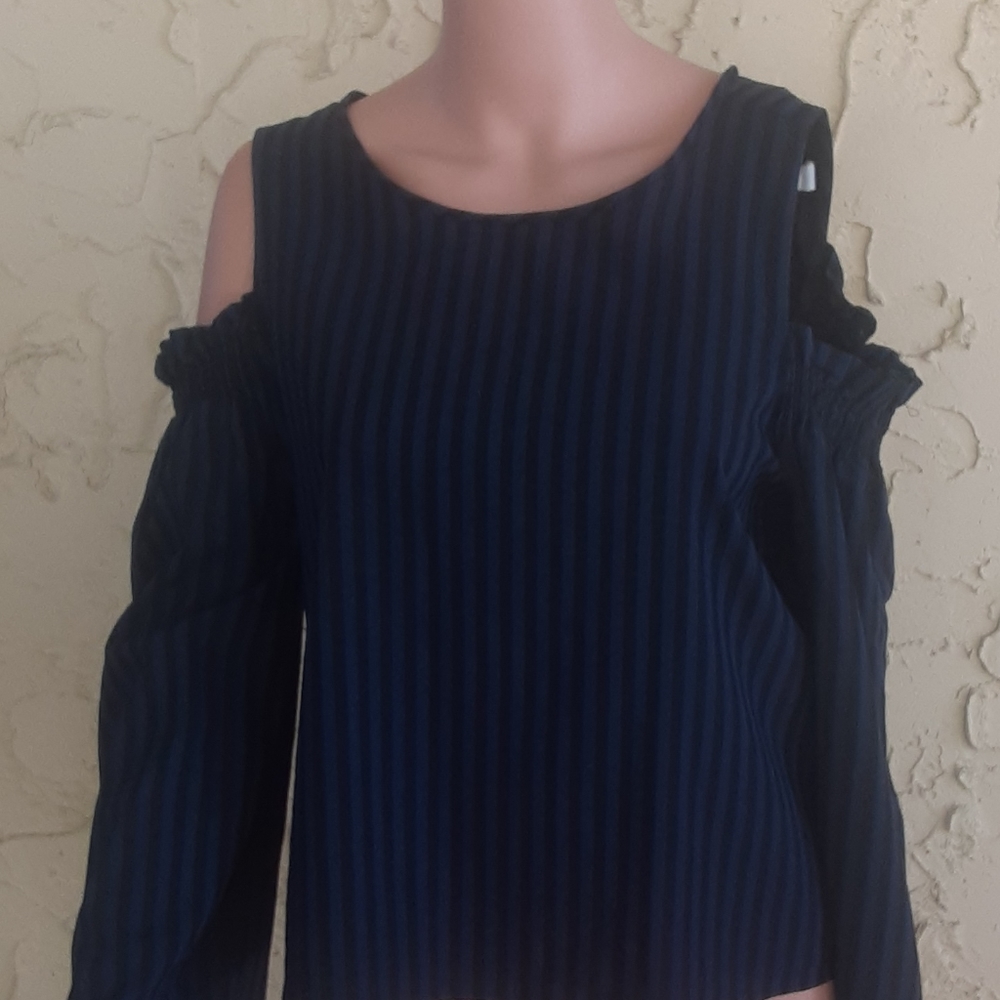 Women long sleeves desing